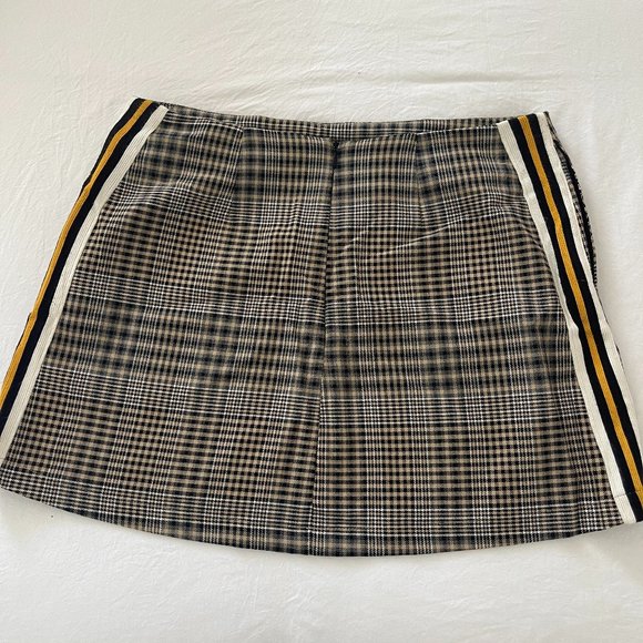 Urban Outfitters Plaid Side Stripe Racing Mini Skirt - Picture 3 of 4